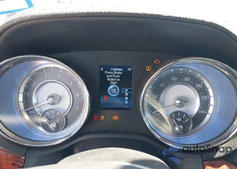 2014 Chrysler 300 из США, поврежденный, VIN 2C3CCAAG8EH288850